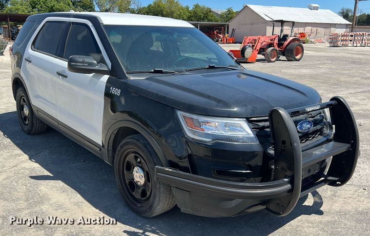 image for item EJ2993 2016 Ford Explorer Police Interceptor SUV