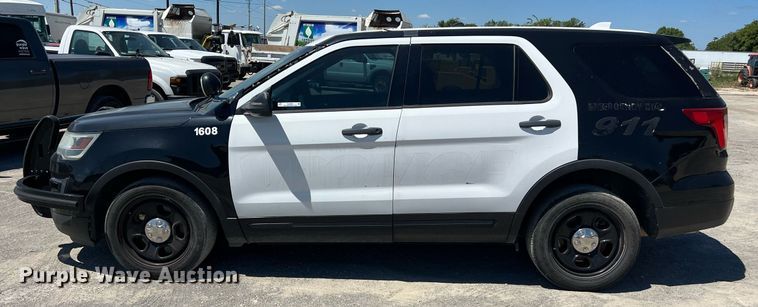 image for item EJ2993 2016 Ford Explorer Police Interceptor SUV