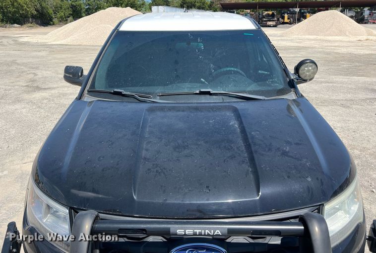 image for item EJ2993 2016 Ford Explorer Police Interceptor SUV