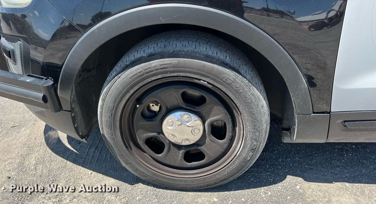 image for item EJ2993 2016 Ford Explorer Police Interceptor SUV