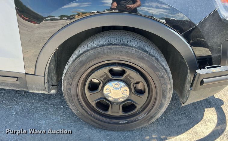 image for item EJ2993 2016 Ford Explorer Police Interceptor SUV