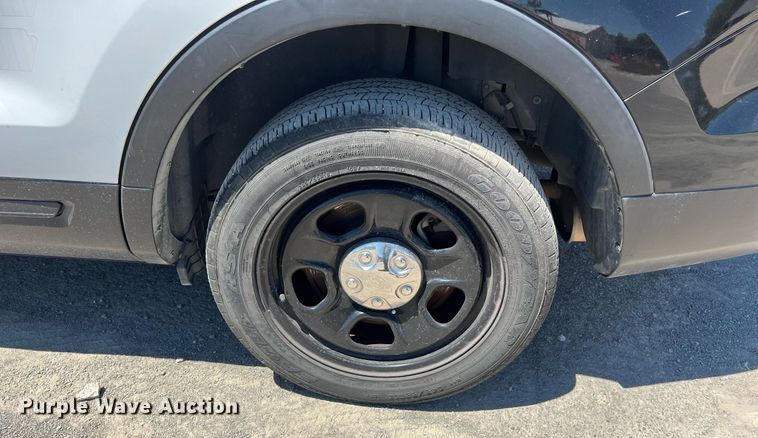 image for item EJ2993 2016 Ford Explorer Police Interceptor SUV