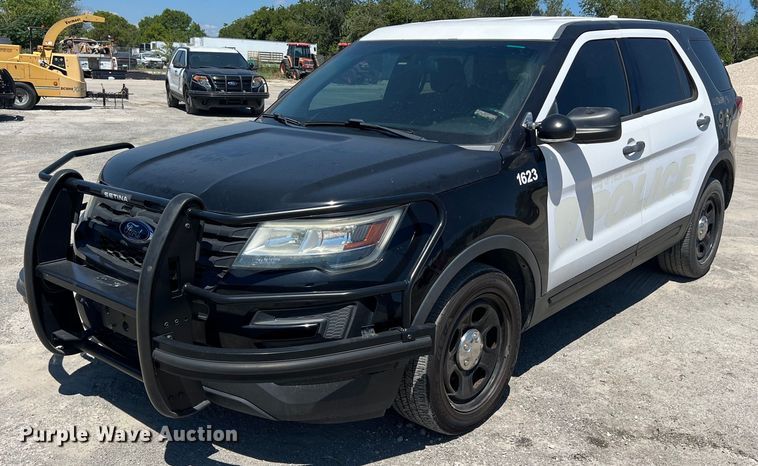 image for item EJ2994 2016 Ford Explorer Police Interceptor SUV