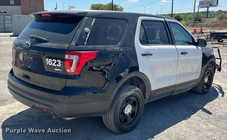 image for item EJ2994 2016 Ford Explorer Police Interceptor SUV