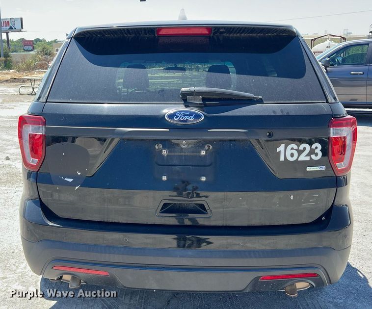 image for item EJ2994 2016 Ford Explorer Police Interceptor SUV