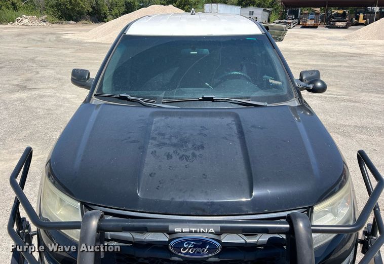 image for item EJ2994 2016 Ford Explorer Police Interceptor SUV