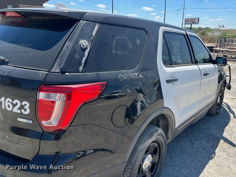 image for item EJ2994 2016 Ford Explorer Police Interceptor SUV
