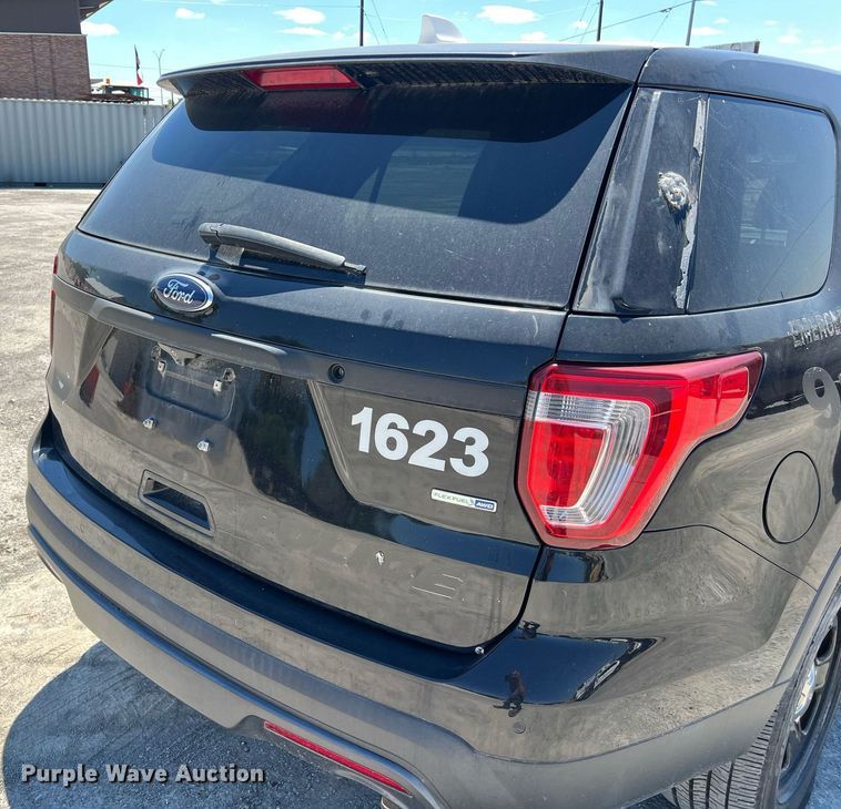 image for item EJ2994 2016 Ford Explorer Police Interceptor SUV