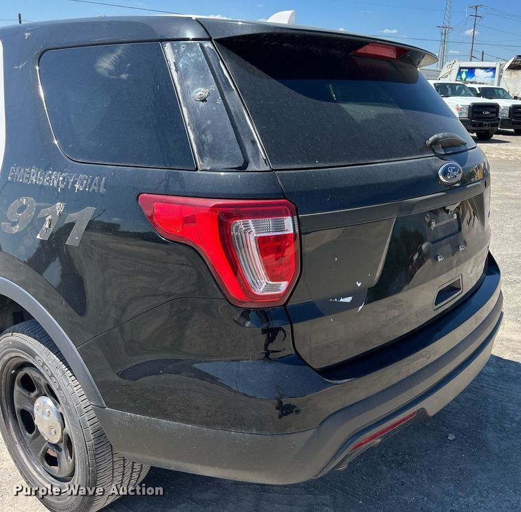 image for item EJ2994 2016 Ford Explorer Police Interceptor SUV