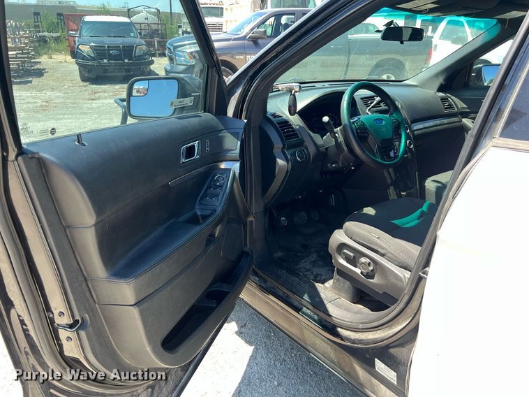 image for item EJ2994 2016 Ford Explorer Police Interceptor SUV