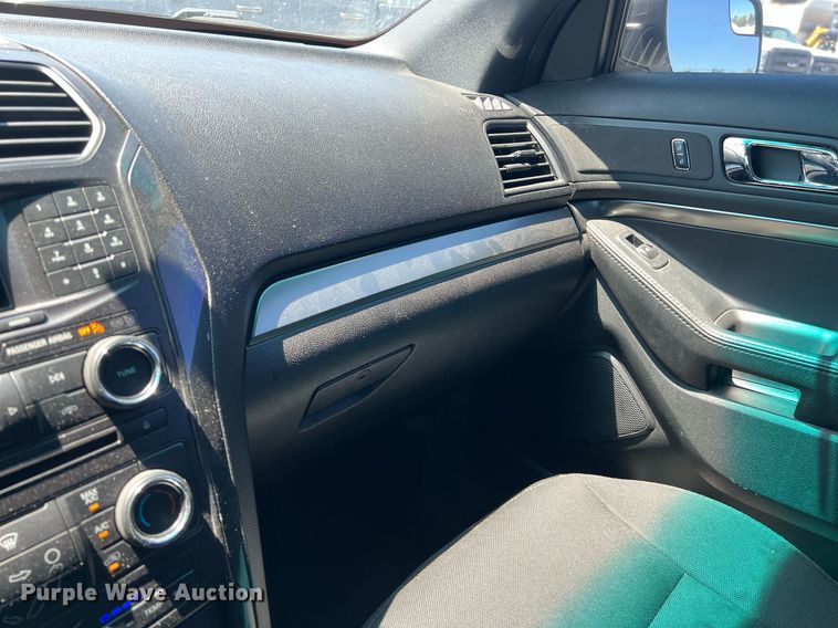 image for item EJ2994 2016 Ford Explorer Police Interceptor SUV