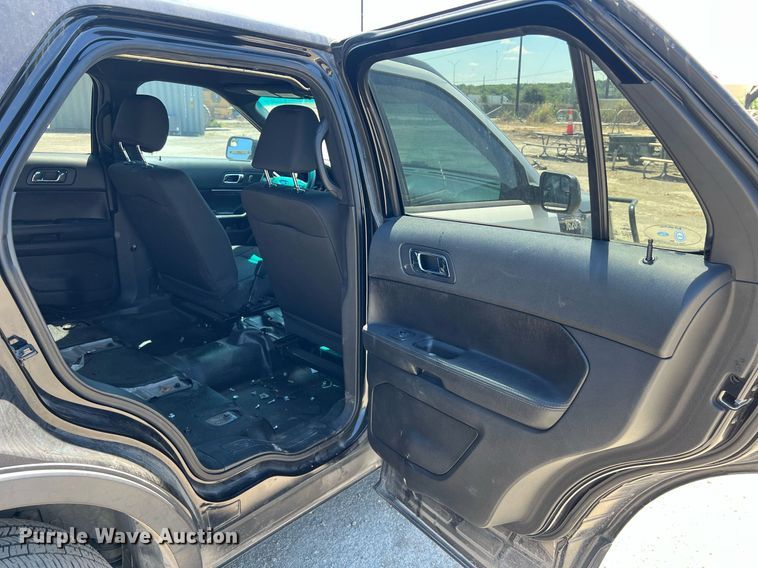 image for item EJ2994 2016 Ford Explorer Police Interceptor SUV