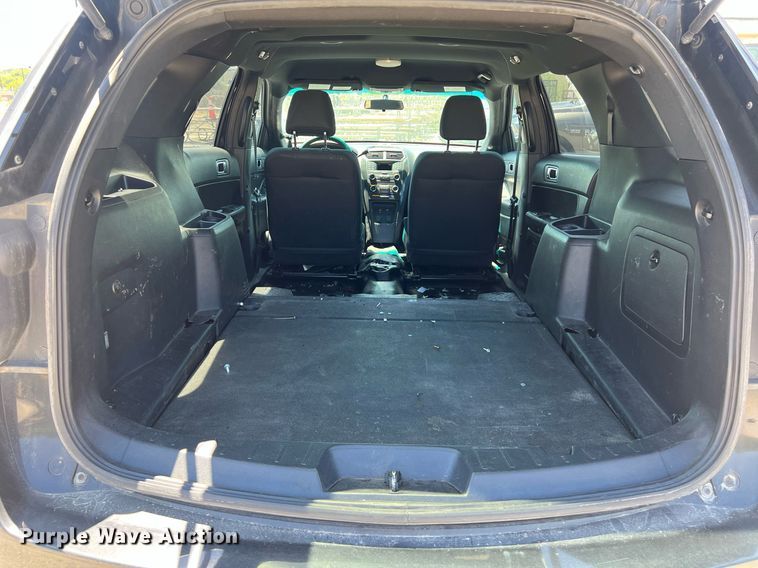 image for item EJ2994 2016 Ford Explorer Police Interceptor SUV