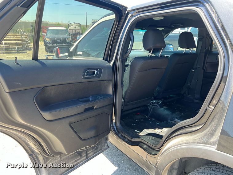 image for item EJ2994 2016 Ford Explorer Police Interceptor SUV