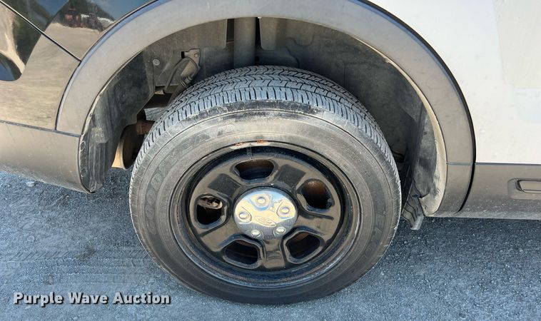 image for item EJ2994 2016 Ford Explorer Police Interceptor SUV