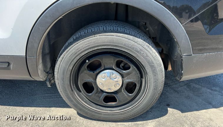 image for item EJ2994 2016 Ford Explorer Police Interceptor SUV