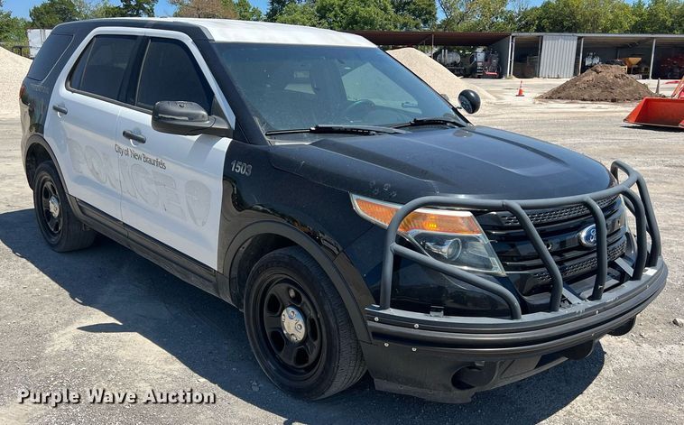 image for item EJ2995 2015 Ford Explorer Police Interceptor SUV