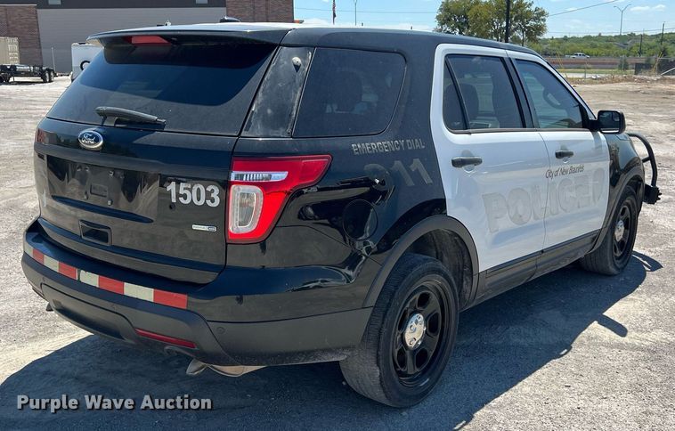 image for item EJ2995 2015 Ford Explorer Police Interceptor SUV