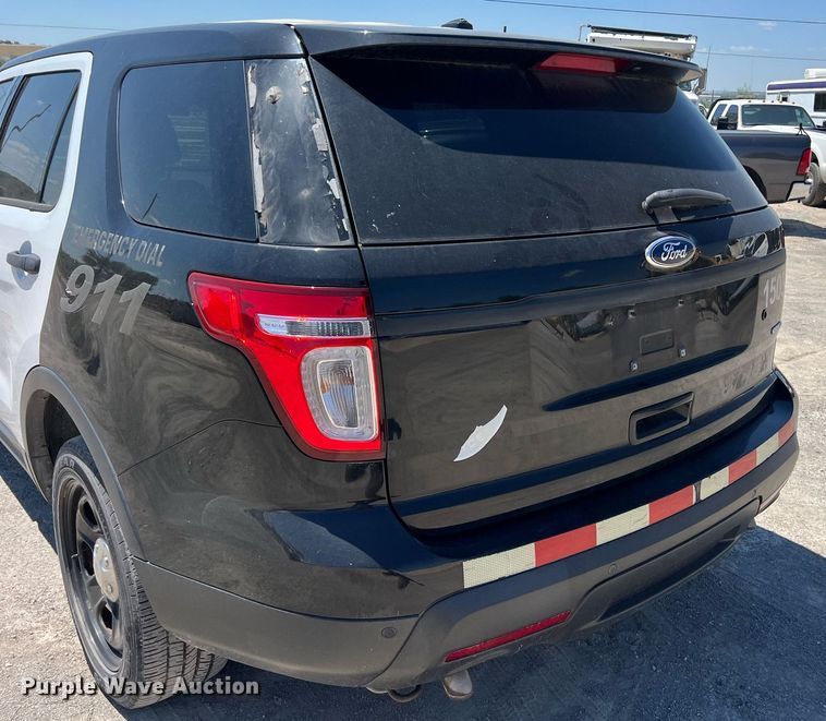 image for item EJ2995 2015 Ford Explorer Police Interceptor SUV