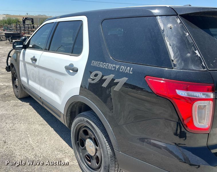 image for item EJ2995 2015 Ford Explorer Police Interceptor SUV