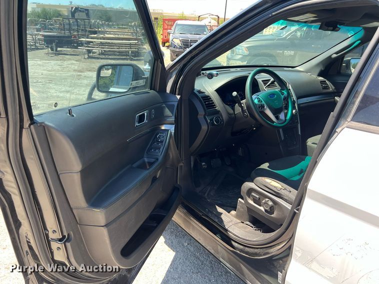 image for item EJ2995 2015 Ford Explorer Police Interceptor SUV