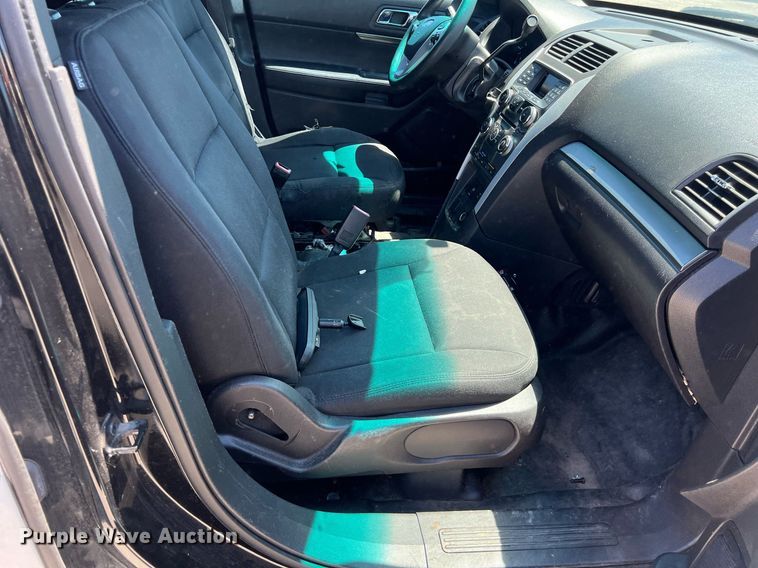 image for item EJ2995 2015 Ford Explorer Police Interceptor SUV