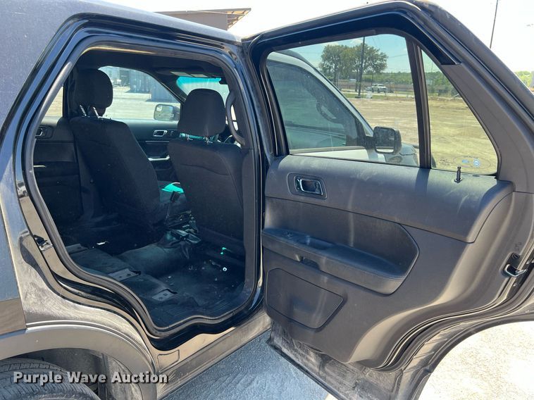 image for item EJ2995 2015 Ford Explorer Police Interceptor SUV