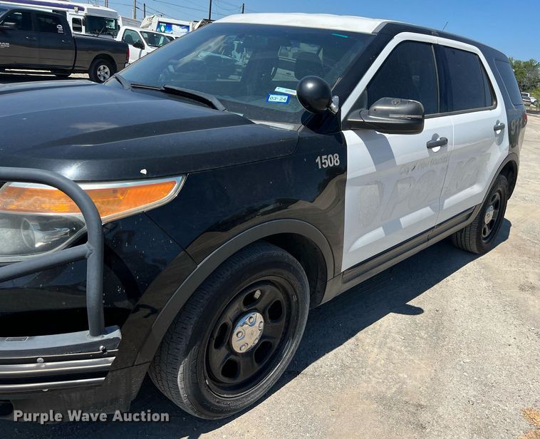 image for item EJ2996 2015 Ford Explorer Police Interceptor SUV