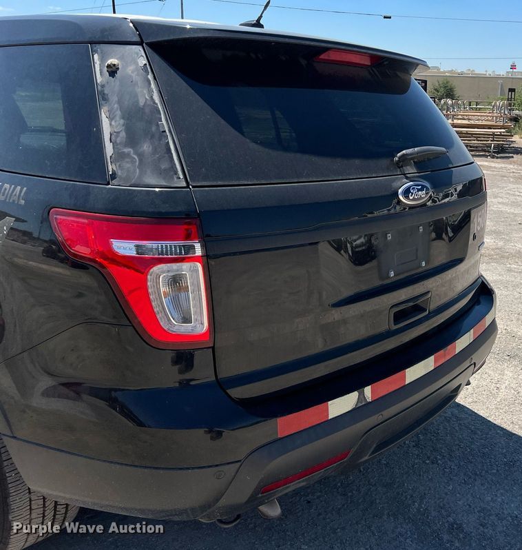 image for item EJ2996 2015 Ford Explorer Police Interceptor SUV