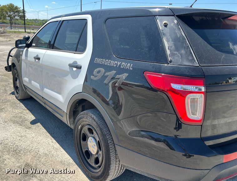 image for item EJ2996 2015 Ford Explorer Police Interceptor SUV