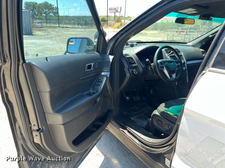 image for item EJ2996 2015 Ford Explorer Police Interceptor SUV