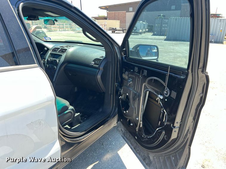 image for item EJ2996 2015 Ford Explorer Police Interceptor SUV