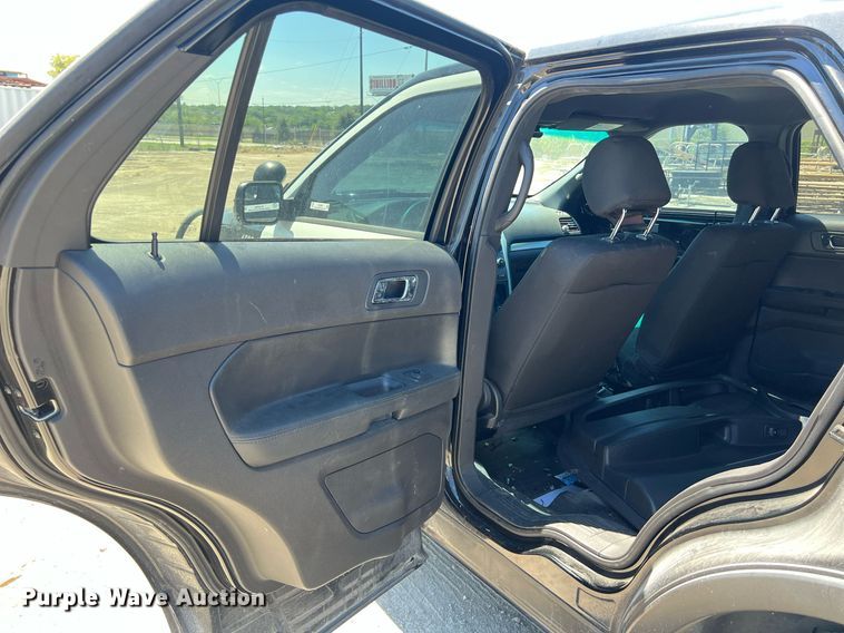 image for item EJ2996 2015 Ford Explorer Police Interceptor SUV