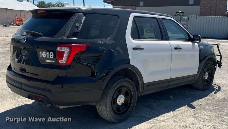 image for item EJ2997 2016 Ford Explorer Police Interceptor SUV