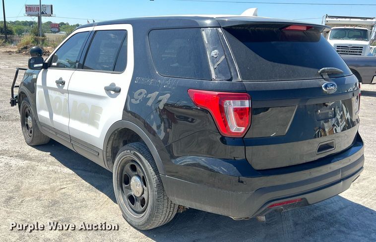 image for item EJ2997 2016 Ford Explorer Police Interceptor SUV