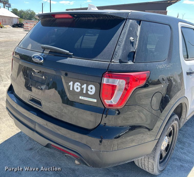 image for item EJ2997 2016 Ford Explorer Police Interceptor SUV