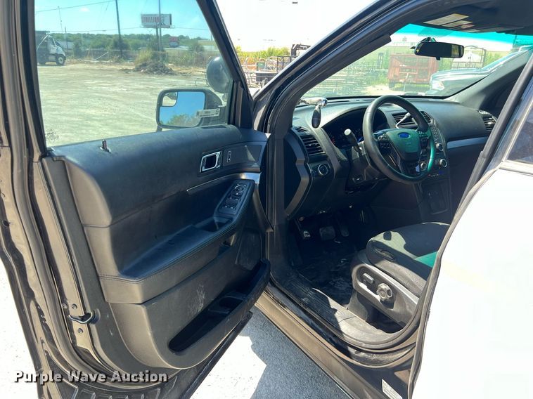 image for item EJ2997 2016 Ford Explorer Police Interceptor SUV