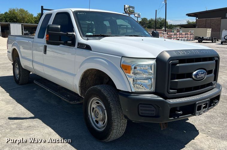 image for item EJ2998 2015 Ford F250 Super Duty XL SuperCab pickup truck