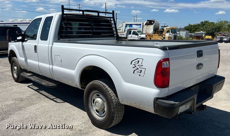 image for item EJ2998 2015 Ford F250 Super Duty XL SuperCab pickup truck