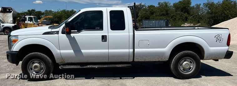 image for item EJ2998 2015 Ford F250 Super Duty XL SuperCab pickup truck