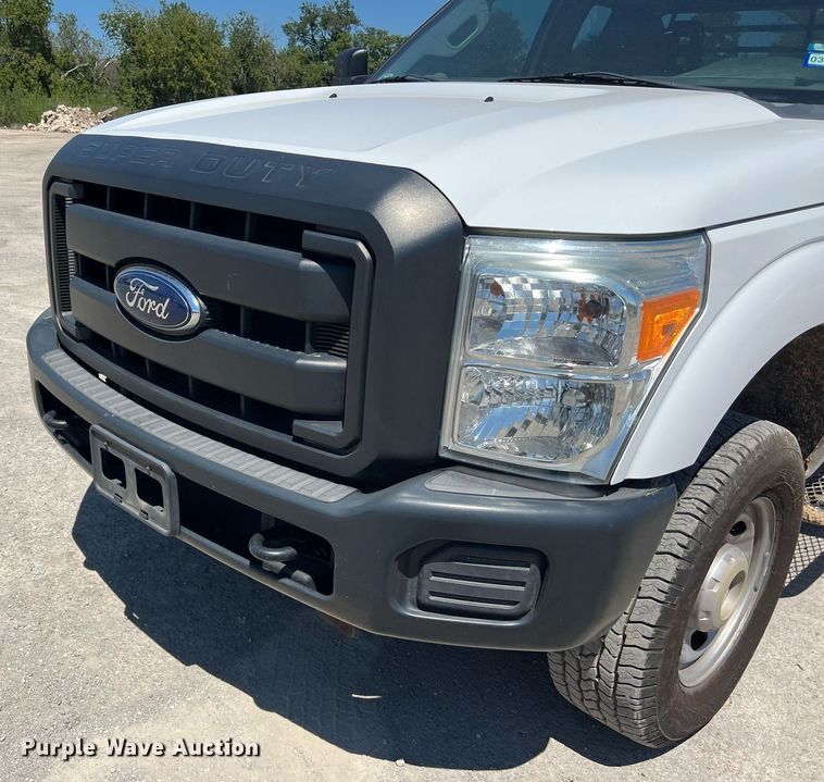 image for item EJ2998 2015 Ford F250 Super Duty XL SuperCab pickup truck