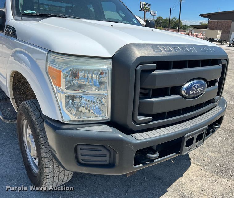 image for item EJ2998 2015 Ford F250 Super Duty XL SuperCab pickup truck