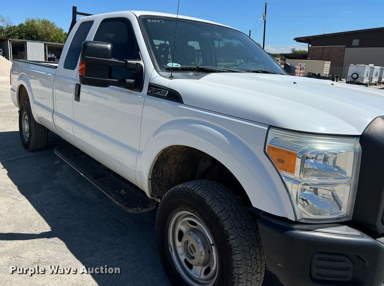 image for item EJ2998 2015 Ford F250 Super Duty XL SuperCab pickup truck