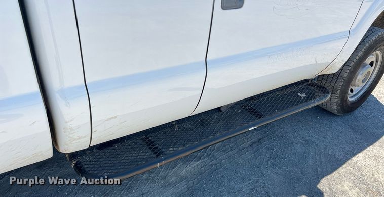 image for item EJ2998 2015 Ford F250 Super Duty XL SuperCab pickup truck