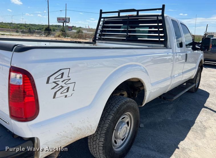 image for item EJ2998 2015 Ford F250 Super Duty XL SuperCab pickup truck