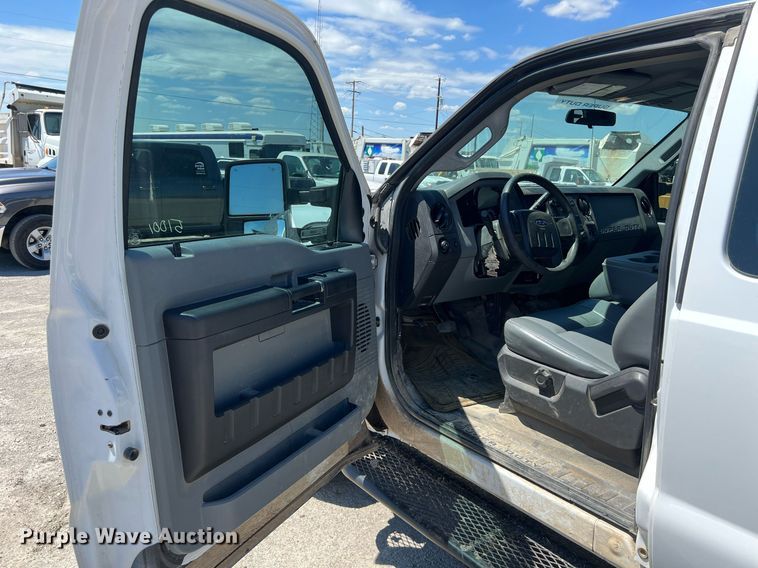 image for item EJ2998 2015 Ford F250 Super Duty XL SuperCab pickup truck