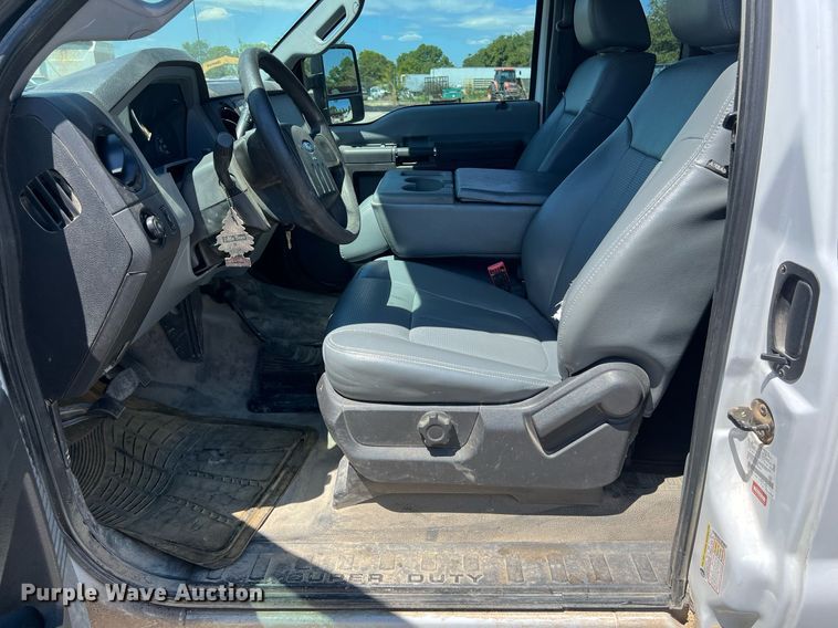 image for item EJ2998 2015 Ford F250 Super Duty XL SuperCab pickup truck