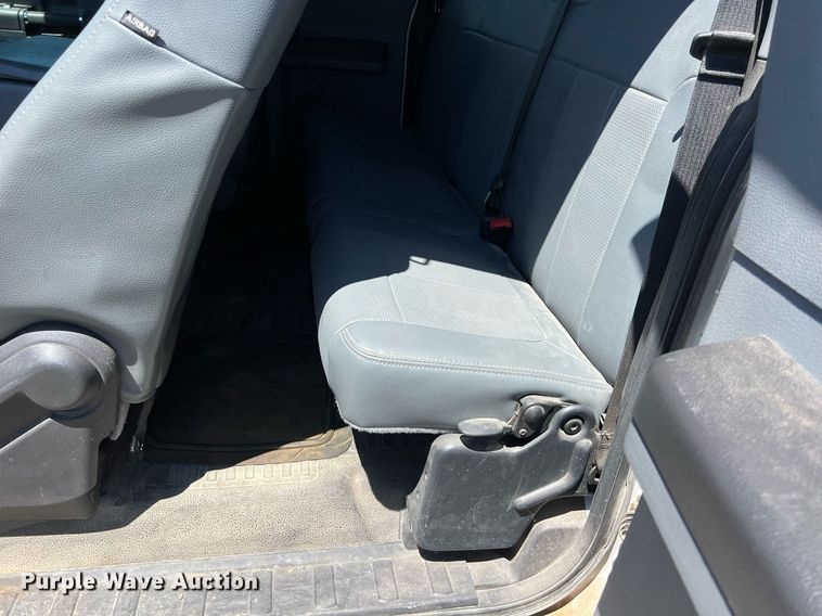 image for item EJ2998 2015 Ford F250 Super Duty XL SuperCab pickup truck