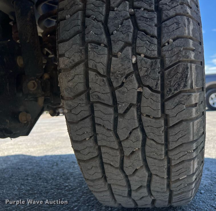 image for item EJ2998 2015 Ford F250 Super Duty XL SuperCab pickup truck