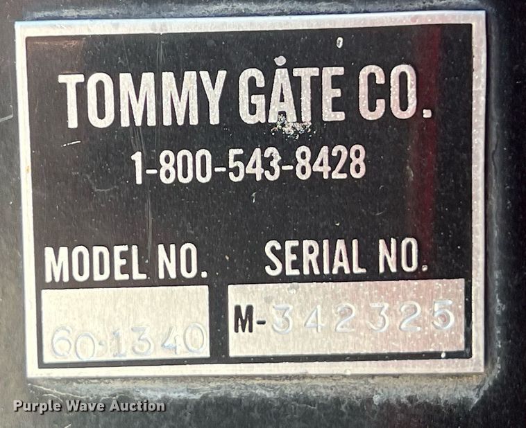 image for item EJ3000 2005 Ford F350 Super Duty XL SuperCab pickup truck